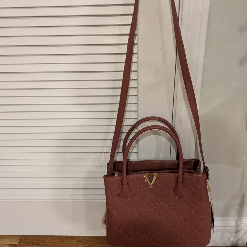 Chic V-Emblem Shoulder Bag in Rich Brown New With Tag. 2 Compartments In The Bag
